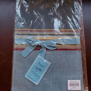 Threads Regatta Table Runner